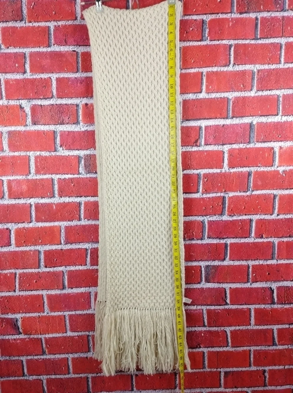 Ann Taylor/Loft cable knit scarf - Picture 6 of 8